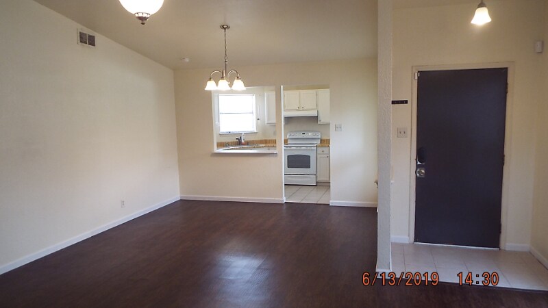 Building Photo - 13235 Larkwalk St