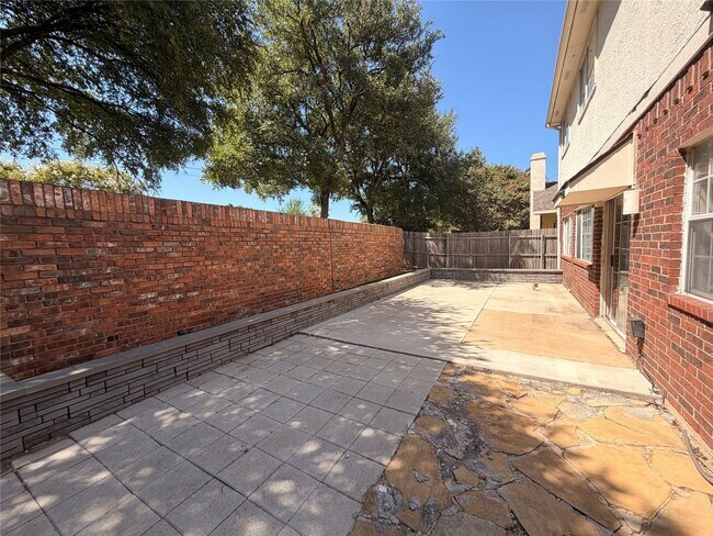 Building Photo - 342 Arbor Ct