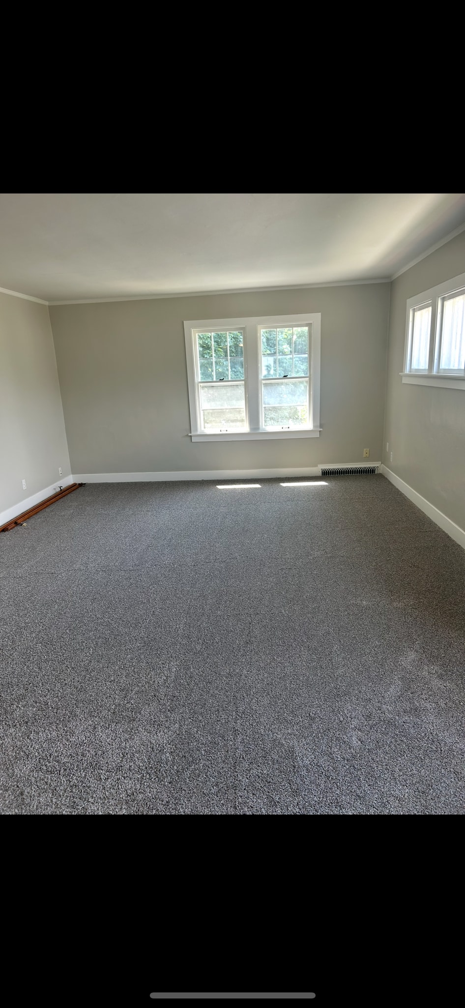Living room - 2005 N 11th St