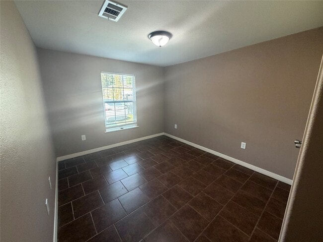 Building Photo - 1720 Roxella St