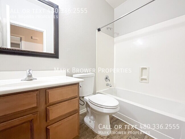 Building Photo - 270 W Dana Dr