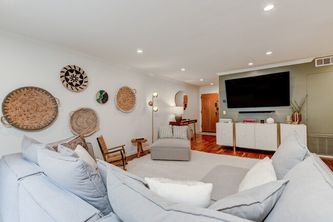 Building Photo - 8828 Pershing Dr