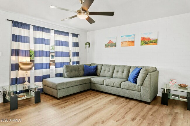 Building Photo - 7901 E Loma Land Dr