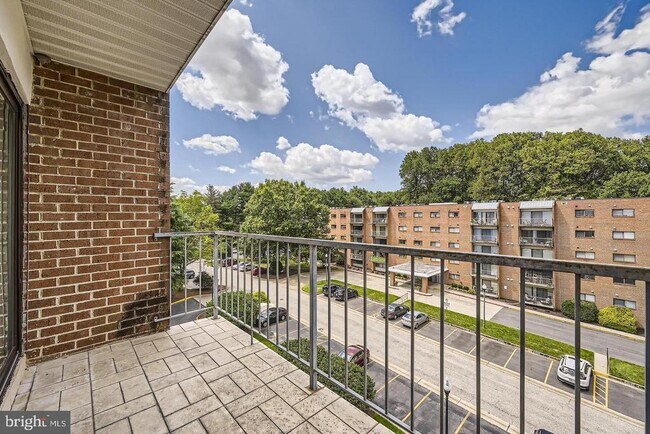 Building Photo - 7203 Rockland Hills Dr