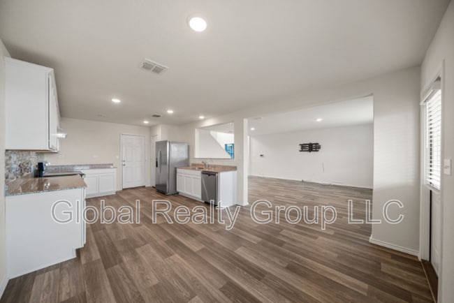 Building Photo - 6022 Bluestem Wy