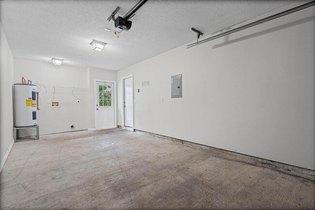 Building Photo - 22710 Mattingly St