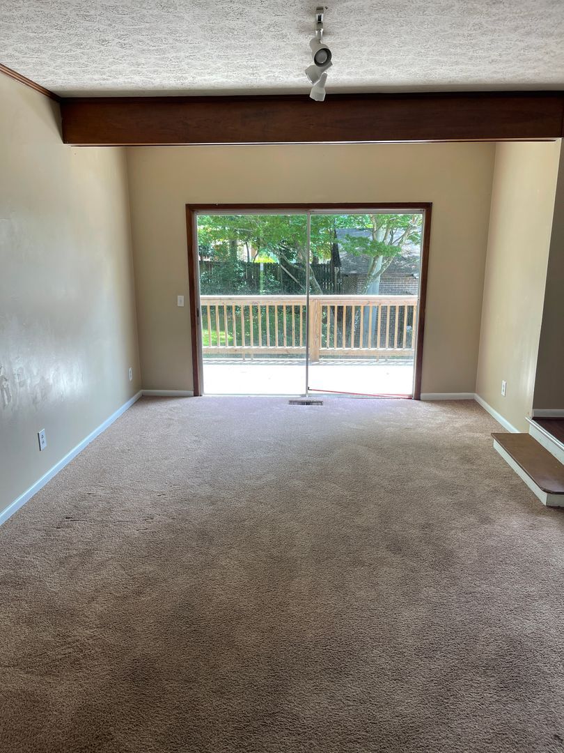 Building Photo - Glenn Ave Home