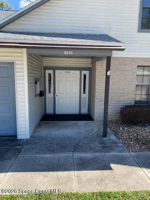 Building Photo - 9045 South Dr