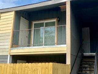 Building Photo - 8034 Antoine Dr