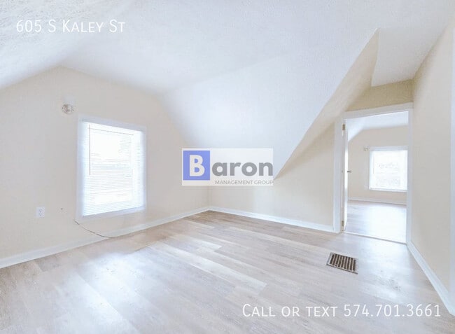 Building Photo - 605 S Kaley St