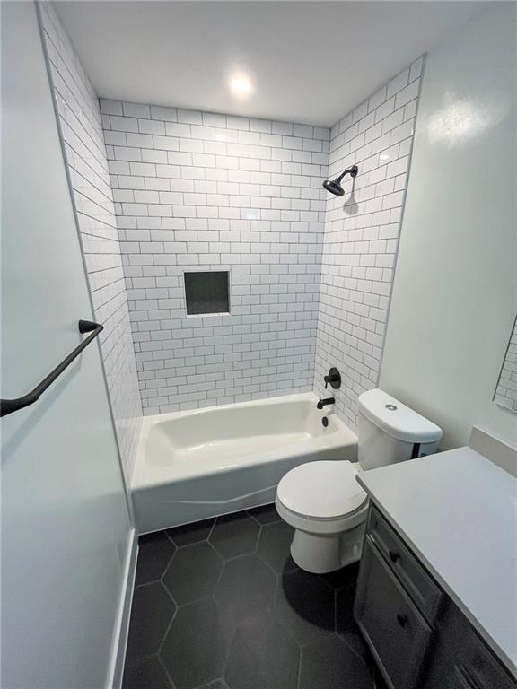 Building Photo - 2401 Silver Spur Dr