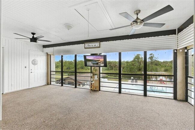Building Photo - 563 Belltower Ave
