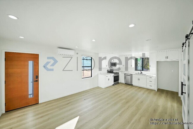 Building Photo - 4935 Cloud Ave