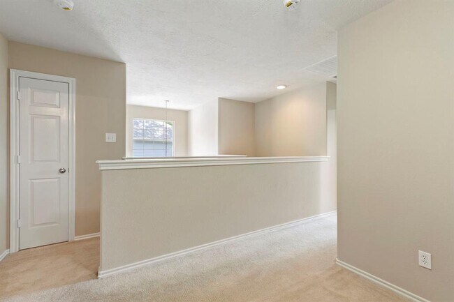 Building Photo - 106 E Stedhill Loop