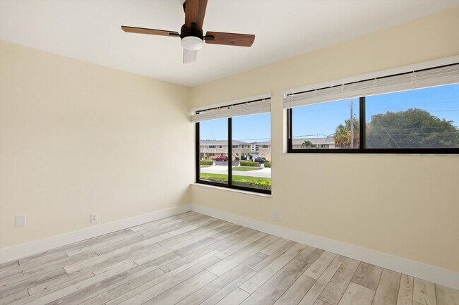 Building Photo - 412 Southwind Dr