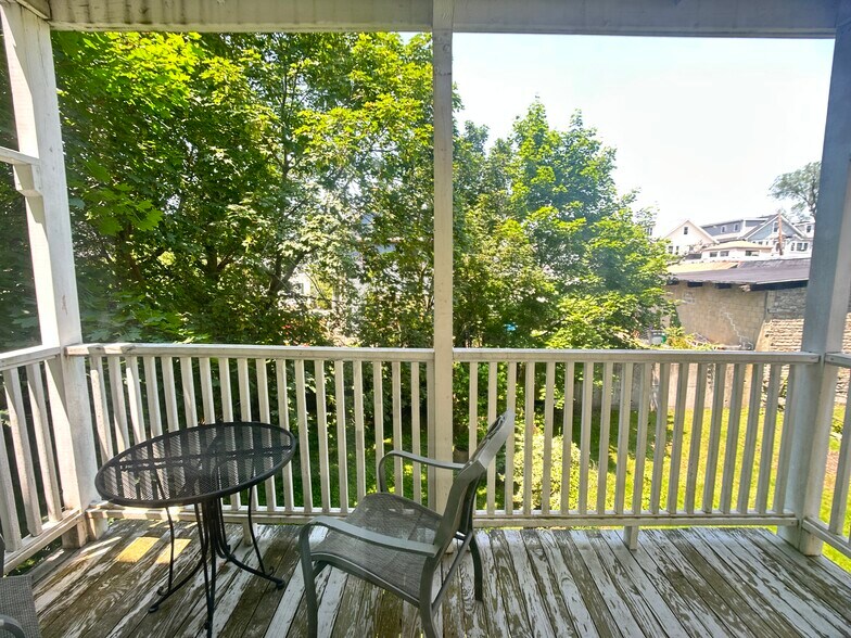 Building Photo - 81 Newbury St