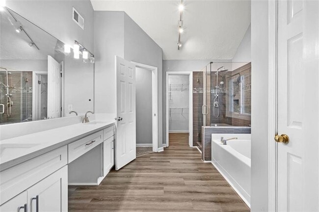 Building Photo - 702 Ashley Glen Ln