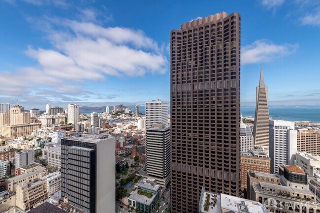 Building Photo - 333 Bush St