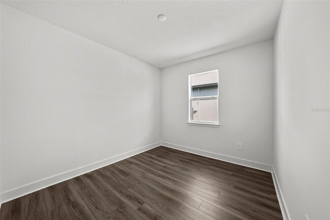 Building Photo - 3778 Maxwell Park Dr