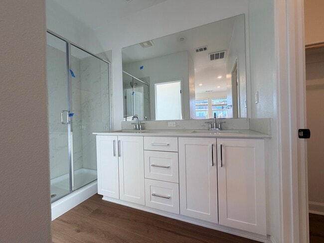 Building Photo - 470 Caliper Wy