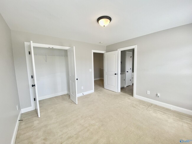 Building Photo - 108 Morning Vista Dr