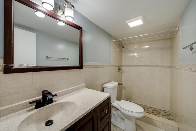 Building Photo - 6929 SW 110th Ave