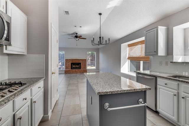 Building Photo - 2608 Glenridge Dr