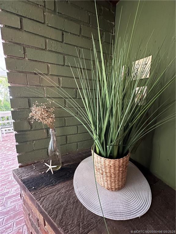 Building Photo - 4490 NE Indian River Dr