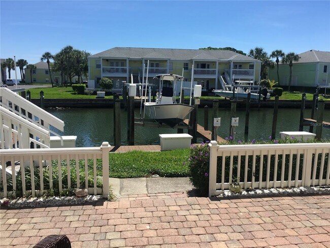 Building Photo - 5174 Beach Dr SE