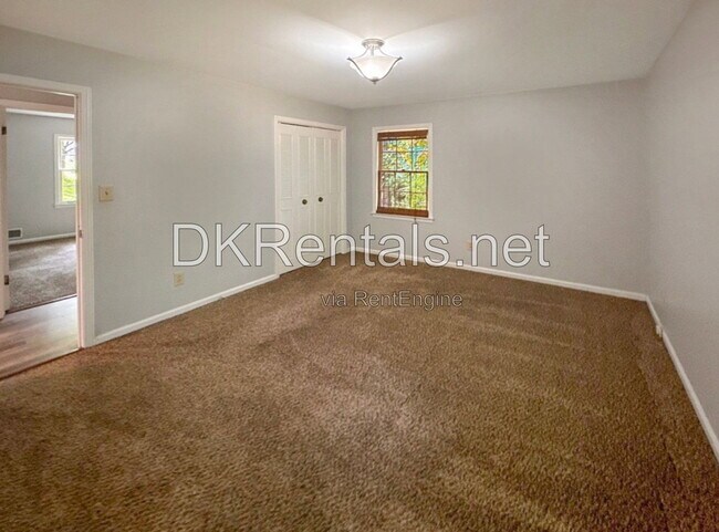 Building Photo - 1580 Bainbridge Ln