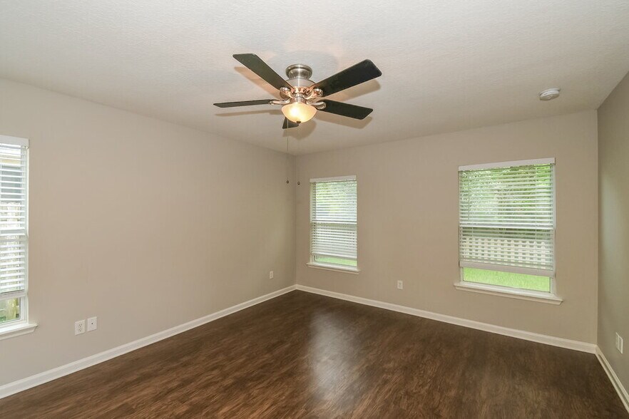 Building Photo - 12616 Pine Marsh Way
