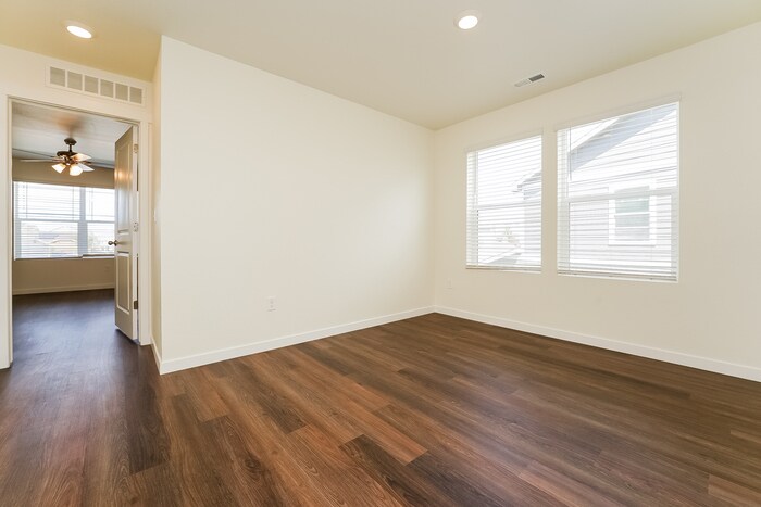 Building Photo - 13467 Oneida Ln