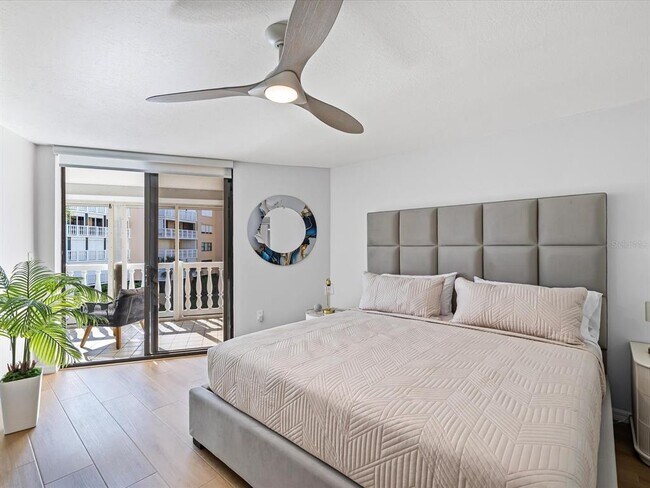 Building Photo - 6650 Sunset Way