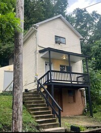 Building Photo - 223 Hillside Ave