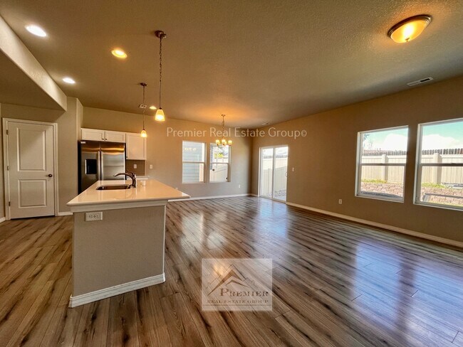 Building Photo - 4280 Samaritan Lp