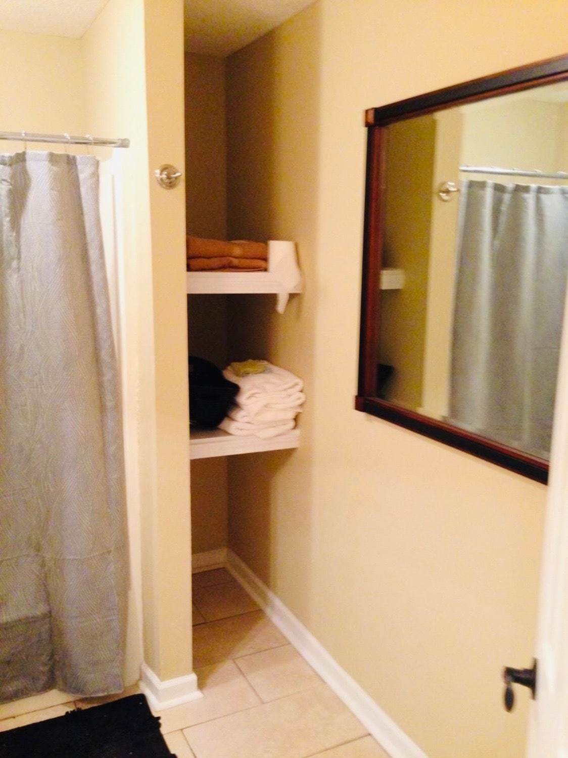 Bathroom - 1022 Old Mayhew Rd