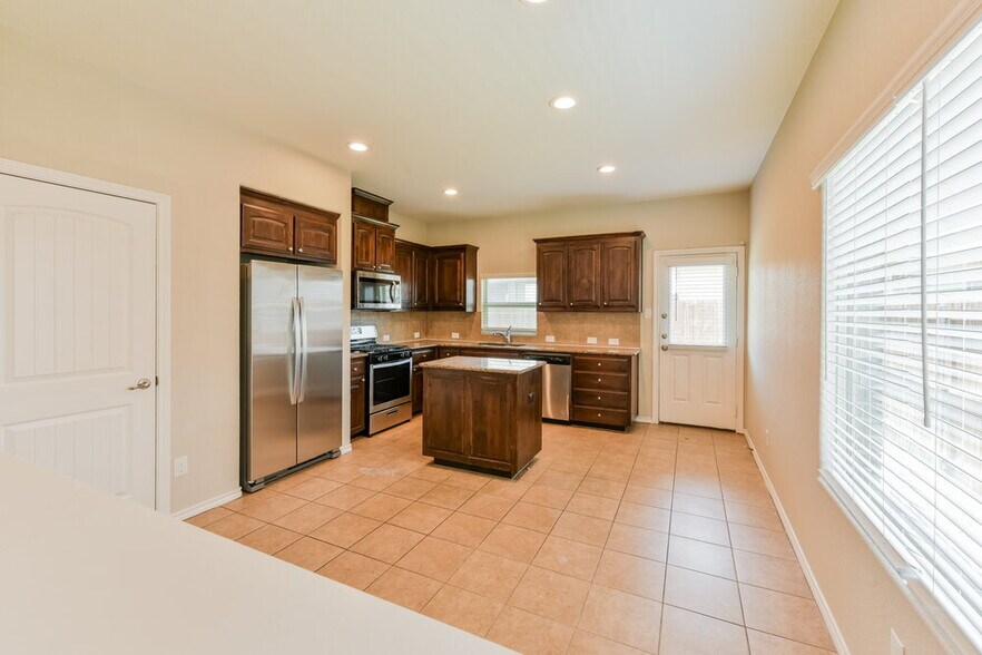 Building Photo - 1732 Jacona Trail