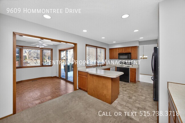 Building Photo - 9609 Hammontree Dr