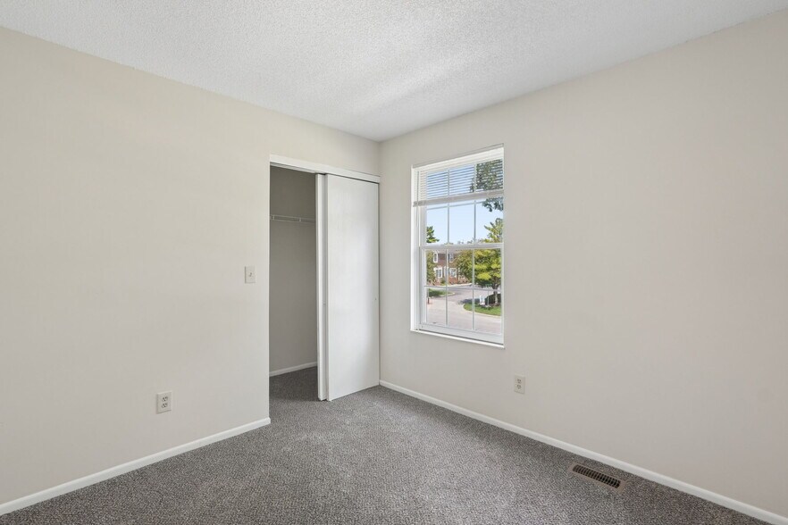 Building Photo - 4893 Springdale Blvd