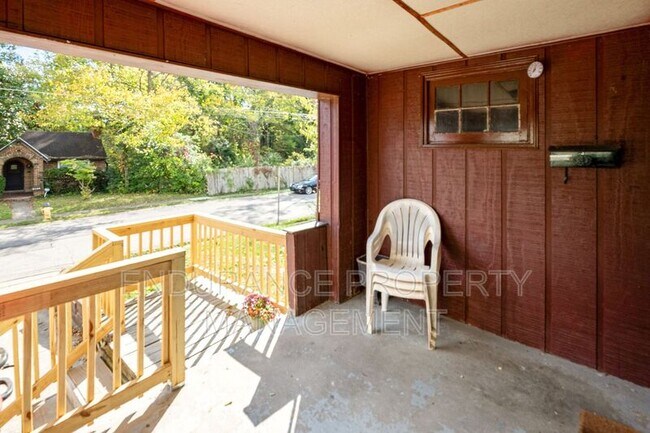 Building Photo - 2128 Crane Ave