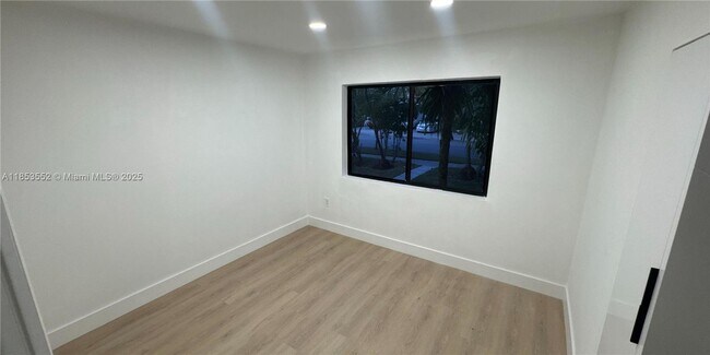 Building Photo - 12800 NE 12th Ave