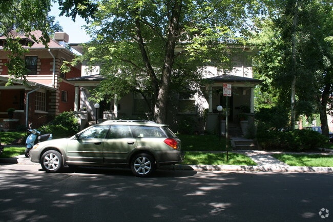 Building Photo - Evelyn's Court