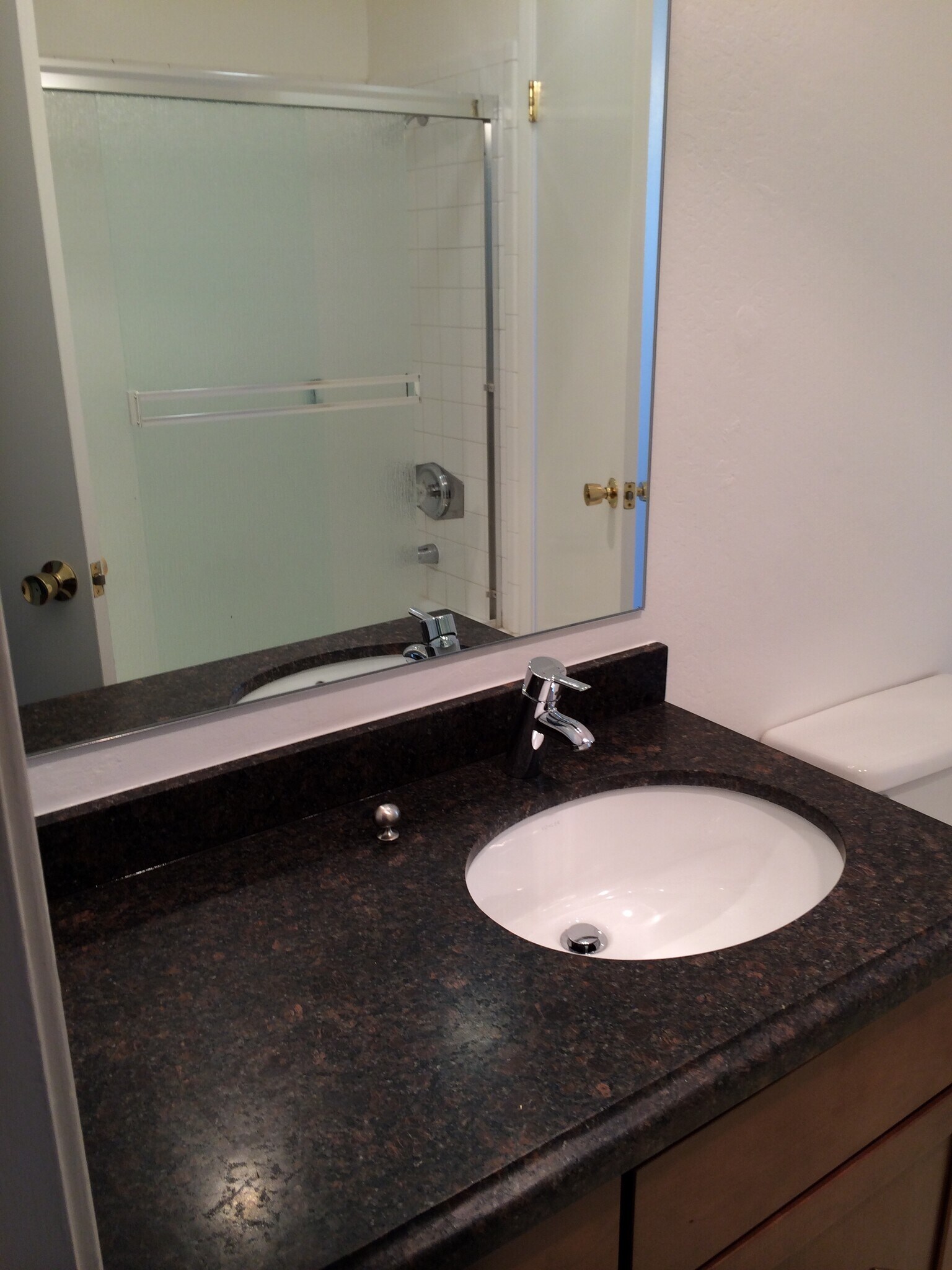 Building Photo - 645 Rollins Rd