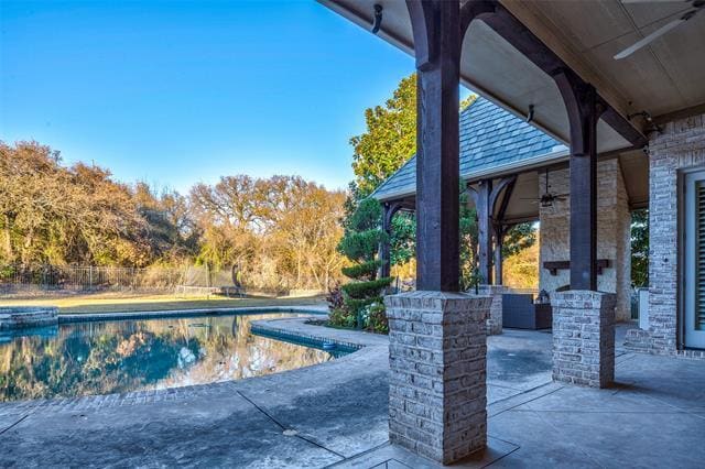 Building Photo - 1819 Broken Bend Dr