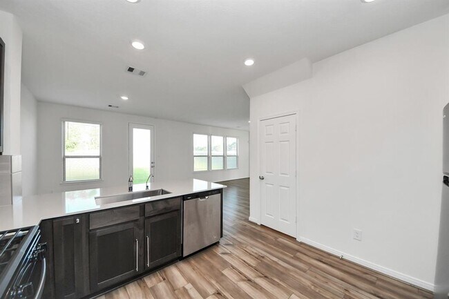 Building Photo - 4511 Kellmore Ct