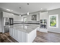 Building Photo - Rare 3 bed 4 bath no upgrade left out! 2 f...