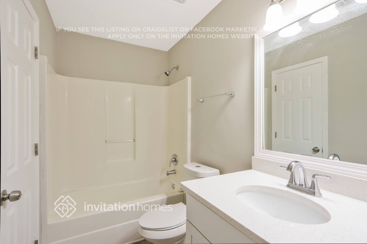 Building Photo - 5663 Chrys St