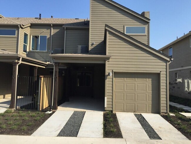 Building Photo - 7405 Pantherpaw St
