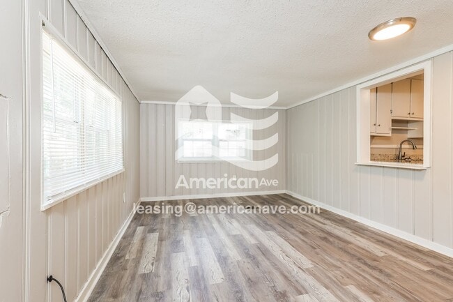 Building Photo - 340 Audubon Pl