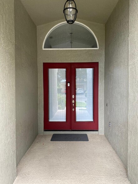 Building Photo - 2840 Runyon Cir